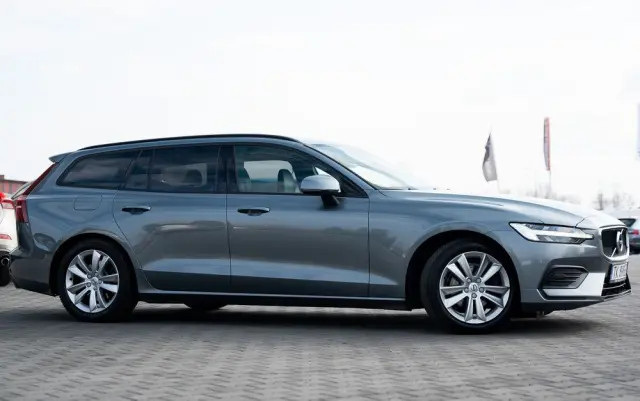 VOLVO V60 D3 Geartronic Momentum