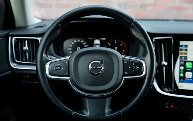 VOLVO V60 D3 Geartronic Momentum