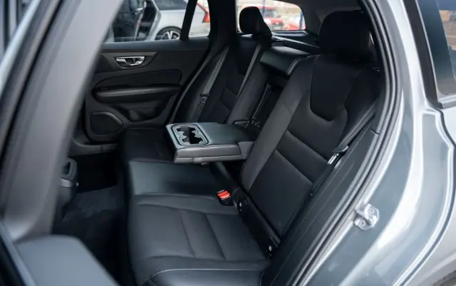 VOLVO V60 D3 Geartronic Momentum