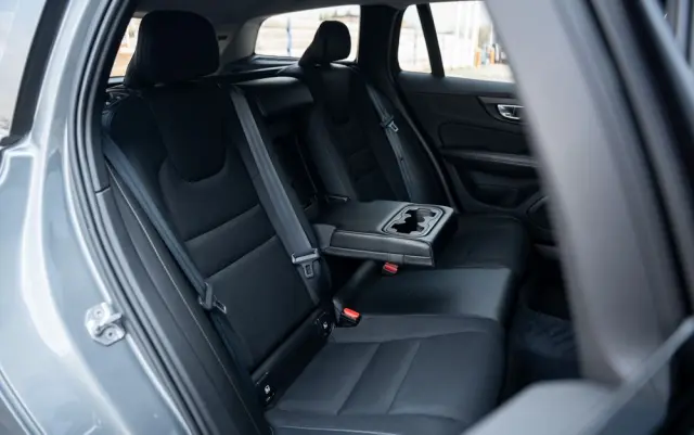 VOLVO V60 D3 Geartronic Momentum