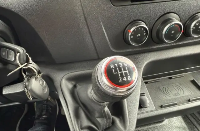 RENAULT Master -40 Chłodnia Mroznia izoterma 