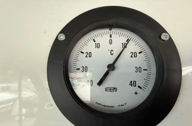 RENAULT Master -40 Chłodnia Mroznia izoterma 