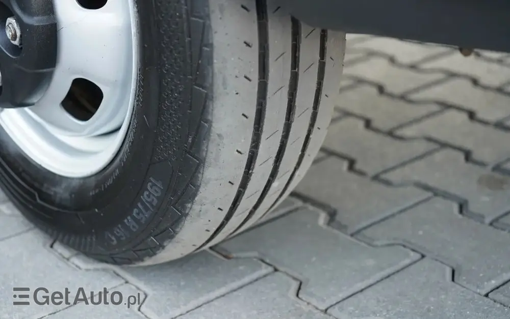 IVECO DAILY 35-180 / CHŁODNIA / AGREGAT CARRIER XARIOS 350 / HI-MATIC / BLIŹNIAK / SPROWADZONY 