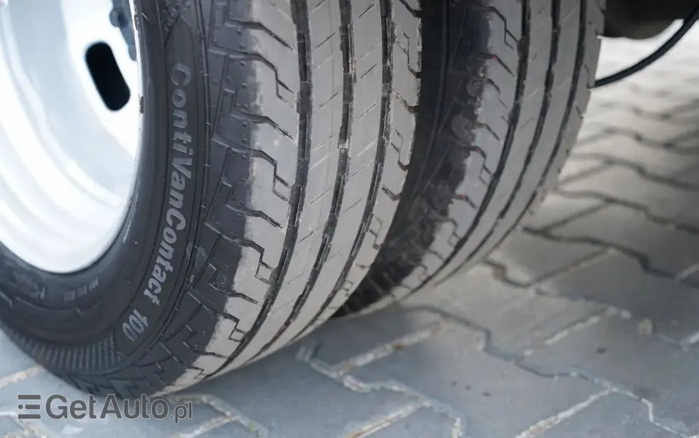 IVECO DAILY 35-180 / CHŁODNIA / AGREGAT CARRIER XARIOS 350 / HI-MATIC / BLIŹNIAK / SPROWADZONY 