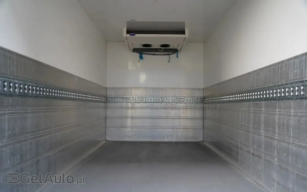 IVECO DAILY 35-180 / CHŁODNIA / AGREGAT CARRIER XARIOS 350 / HI-MATIC / BLIŹNIAK / SPROWADZONY 