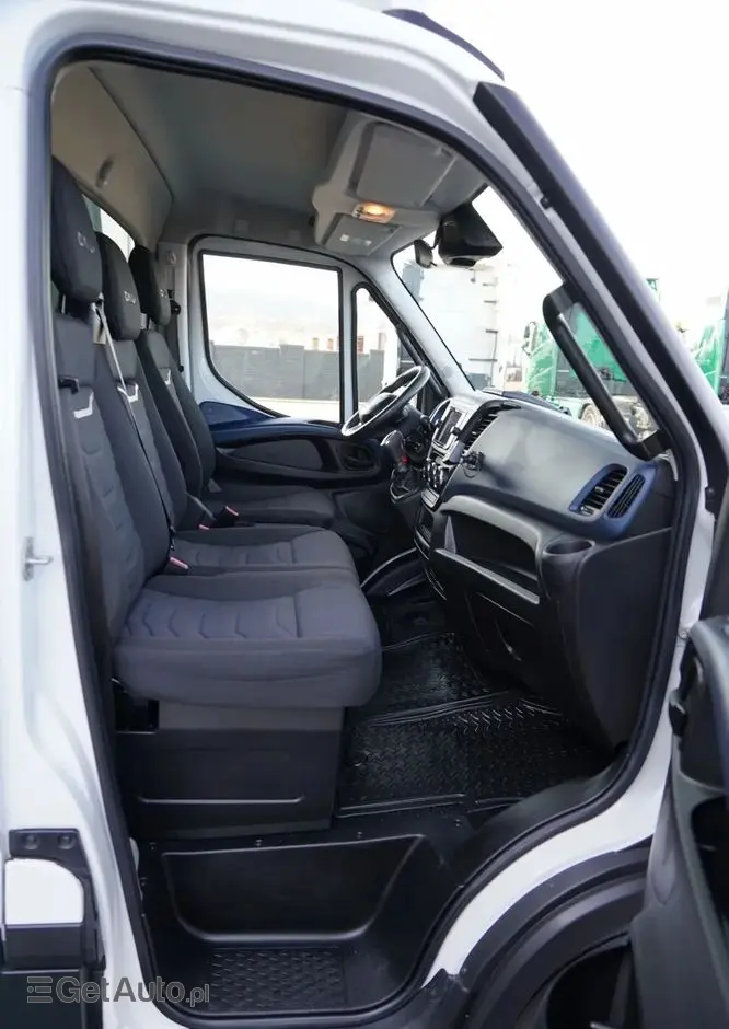 IVECO DAILY 35-180 / CHŁODNIA / AGREGAT CARRIER XARIOS 350 / HI-MATIC / BLIŹNIAK / SPROWADZONY 