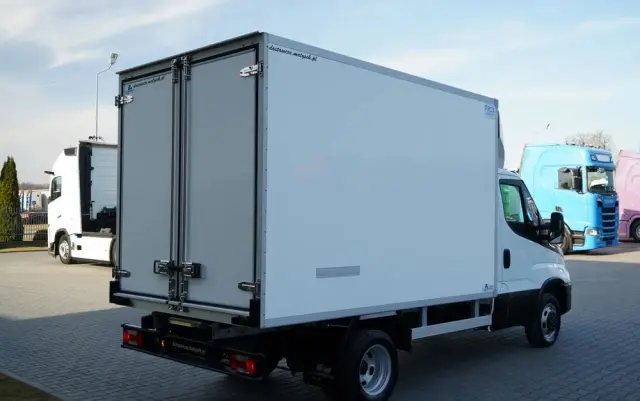 IVECO DAILY 35-180 / CHŁODNIA / AGREGAT CARRIER XARIOS 350 / HI-MATIC / BLIŹNIAK / SPROWADZONY 