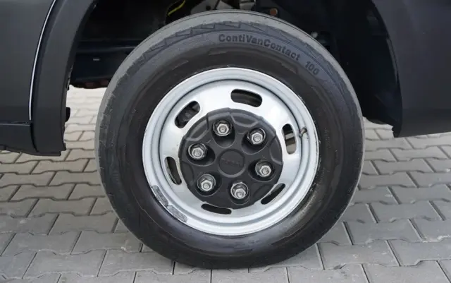 IVECO DAILY 35-180 / CHŁODNIA / AGREGAT CARRIER XARIOS 350 / HI-MATIC / BLIŹNIAK / SPROWADZONY 