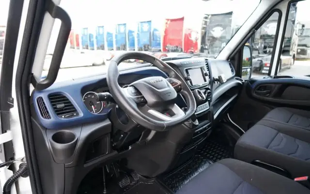 IVECO DAILY 35-180 / CHŁODNIA / AGREGAT CARRIER XARIOS 350 / HI-MATIC / BLIŹNIAK / SPROWADZONY 