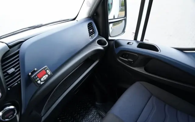 IVECO DAILY 35-180 / CHŁODNIA / AGREGAT CARRIER XARIOS 350 / HI-MATIC / BLIŹNIAK / SPROWADZONY 
