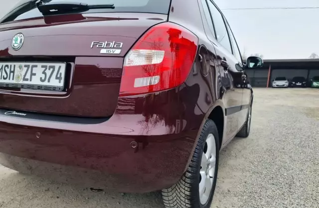 SKODA Fabia 