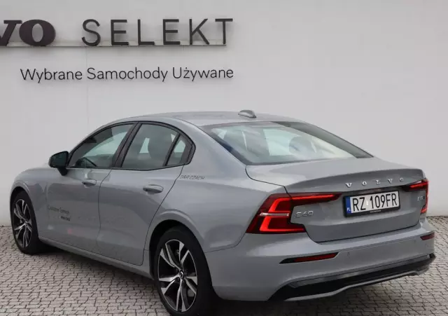 VOLVO S60 B5 B AWD Plus Dark