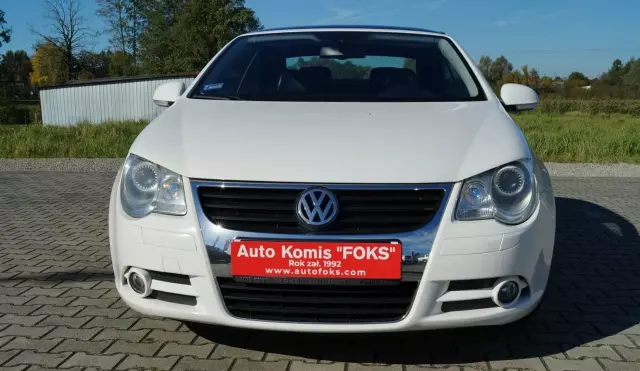 VOLKSWAGEN Eos 