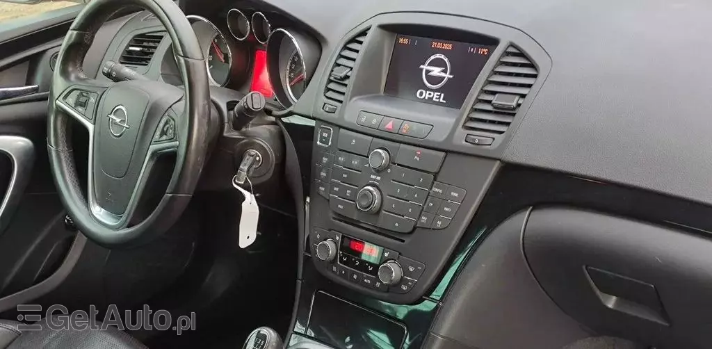 OPEL Insignia 