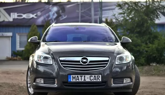 OPEL Insignia 
