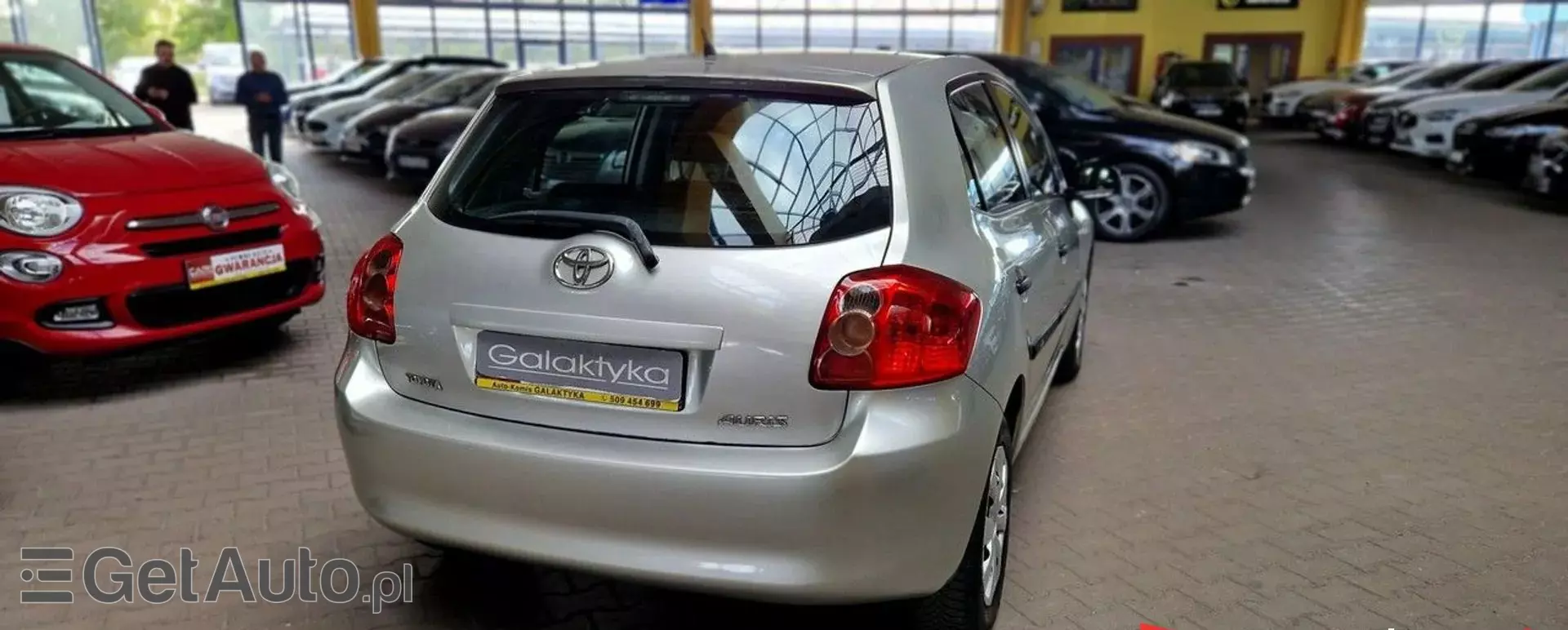 TOYOTA Auris 