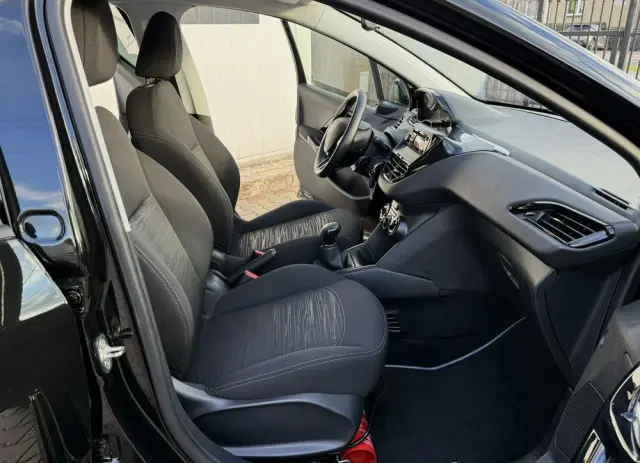 PEUGEOT 208 PureTech 68 Active