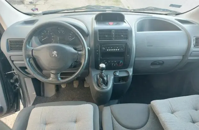 PEUGEOT Expert 