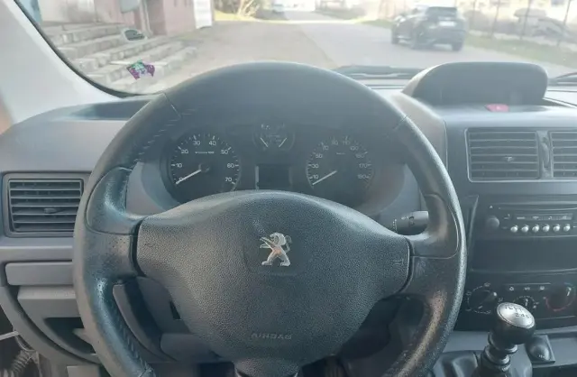 PEUGEOT Expert 