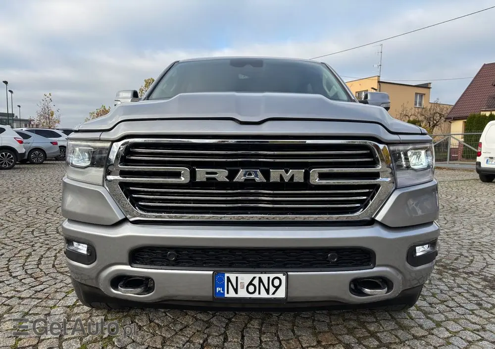 RAM 1500 Quad Cab Laramie