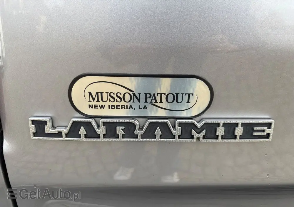 RAM 1500 Quad Cab Laramie