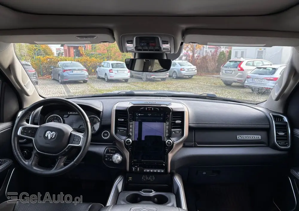 RAM 1500 Quad Cab Laramie