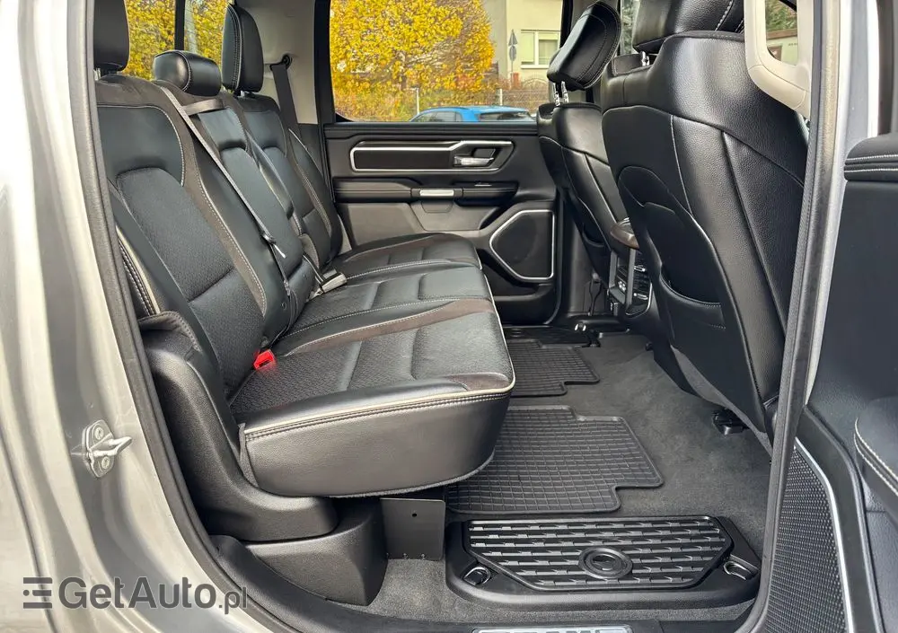 RAM 1500 Quad Cab Laramie