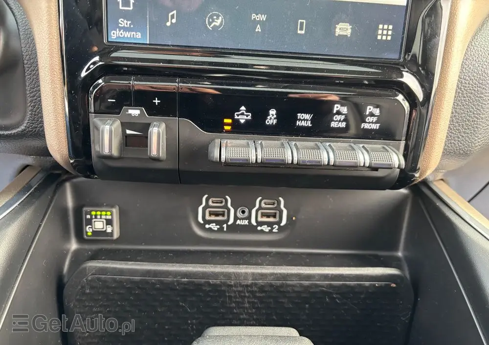 RAM 1500 Quad Cab Laramie