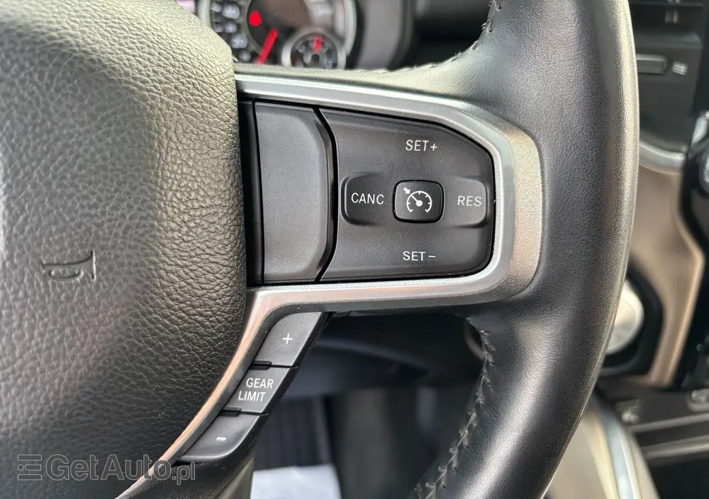 RAM 1500 Quad Cab Laramie