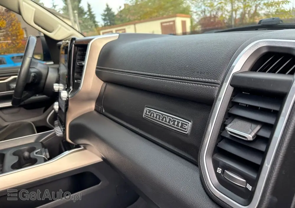 RAM 1500 Quad Cab Laramie