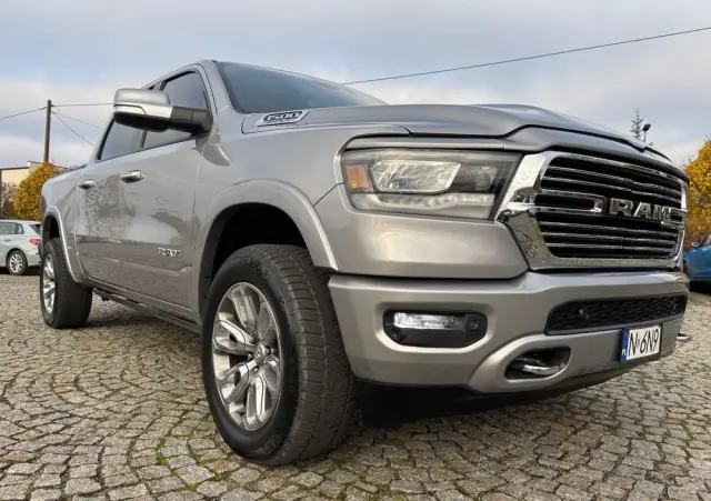 RAM 1500 Quad Cab Laramie