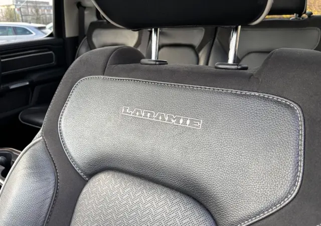 RAM 1500 Quad Cab Laramie