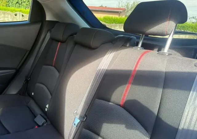 MAZDA 2 SKYACTIV-D 105 Exclusive-Line