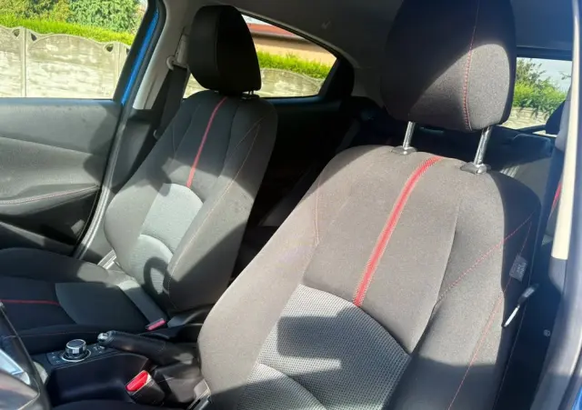 MAZDA 2 SKYACTIV-D 105 Exclusive-Line