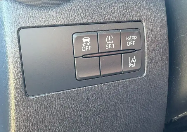 MAZDA 2 SKYACTIV-D 105 Exclusive-Line