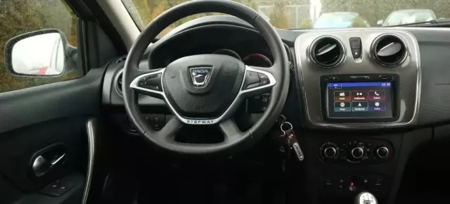 DACIA Sandero 