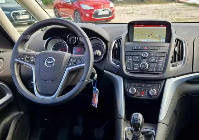 OPEL Zafira 