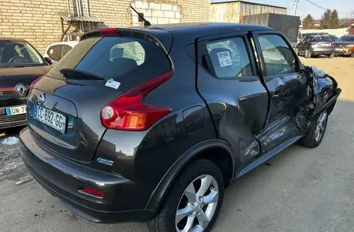 NISSAN Juke 