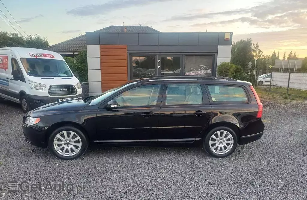 VOLVO V70 