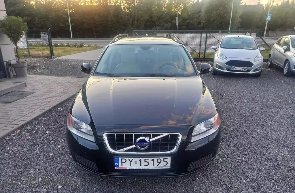 VOLVO V70 