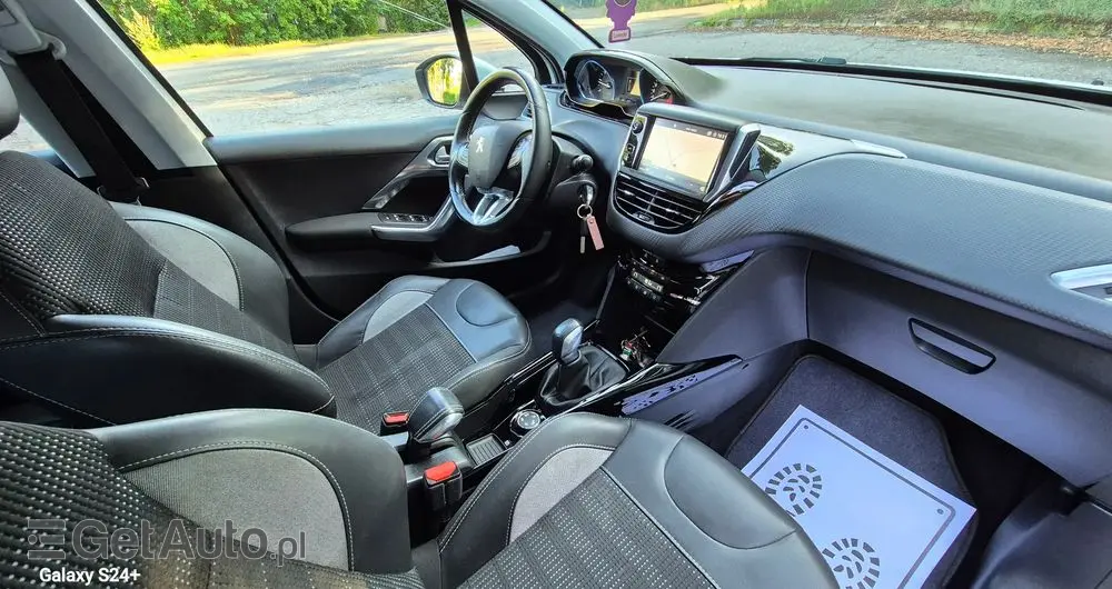 PEUGEOT 2008 1.6 BlueHDi Allure