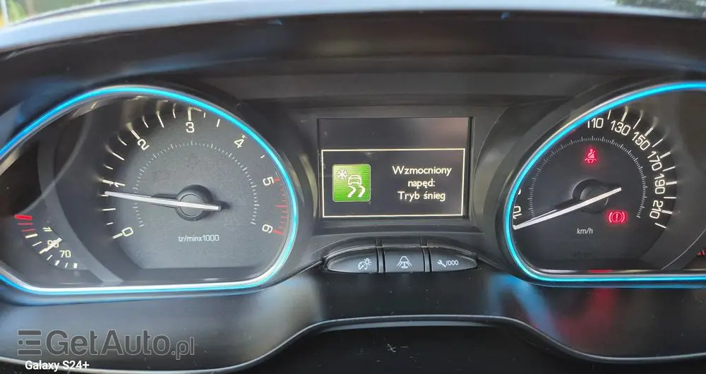 PEUGEOT 2008 1.6 BlueHDi Allure