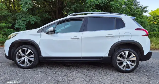 PEUGEOT 2008 1.6 BlueHDi Allure