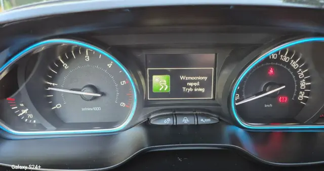 PEUGEOT 2008 1.6 BlueHDi Allure