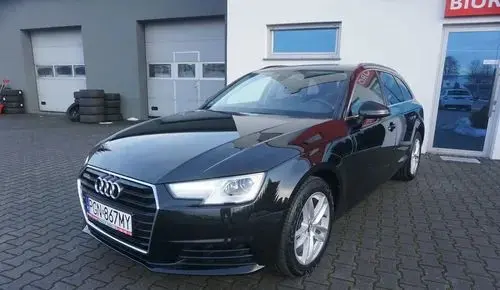 AUDI A4 