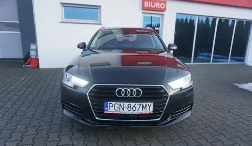 AUDI A4 