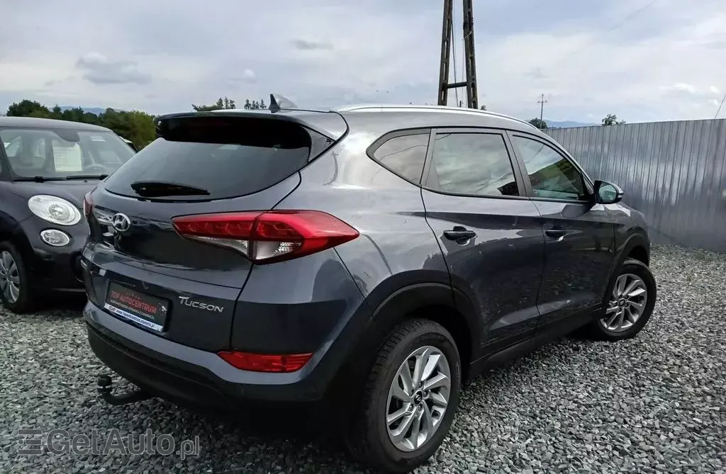HYUNDAI Tucson 