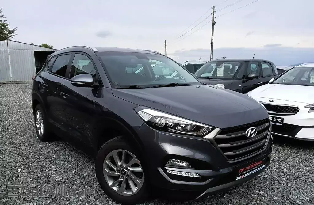 HYUNDAI Tucson 