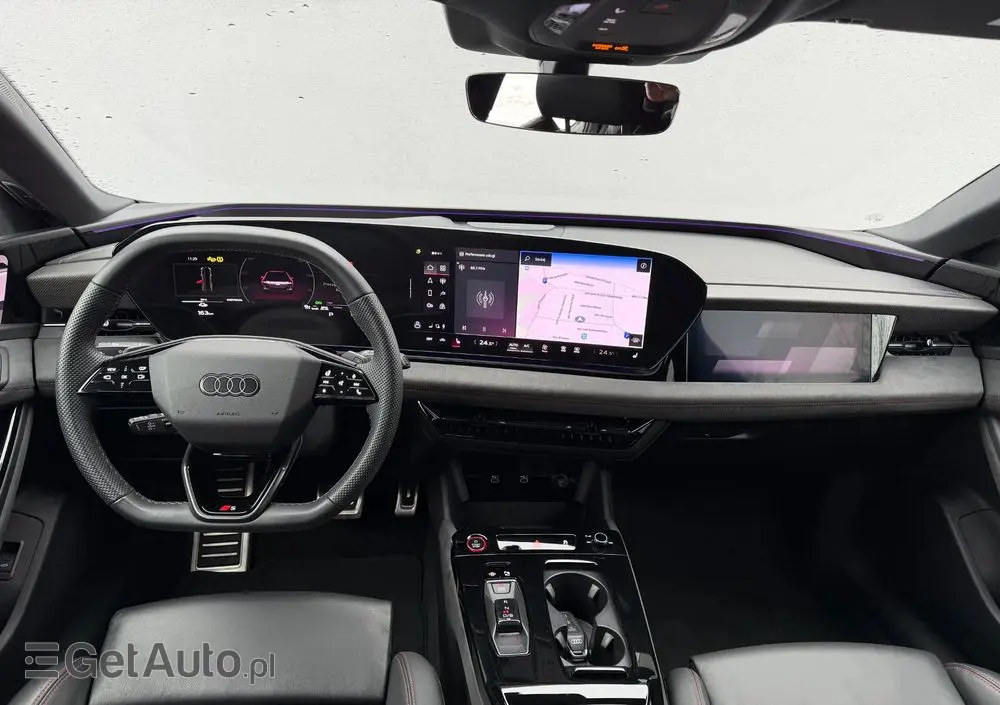 AUDI S6 Avant e-tron 