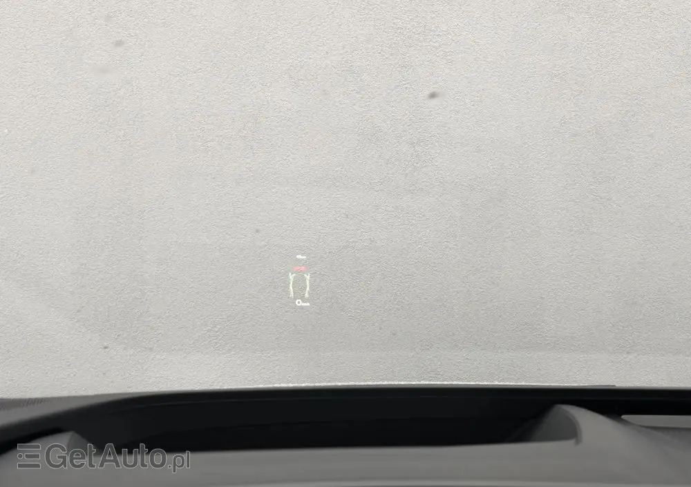 AUDI S6 Avant e-tron 